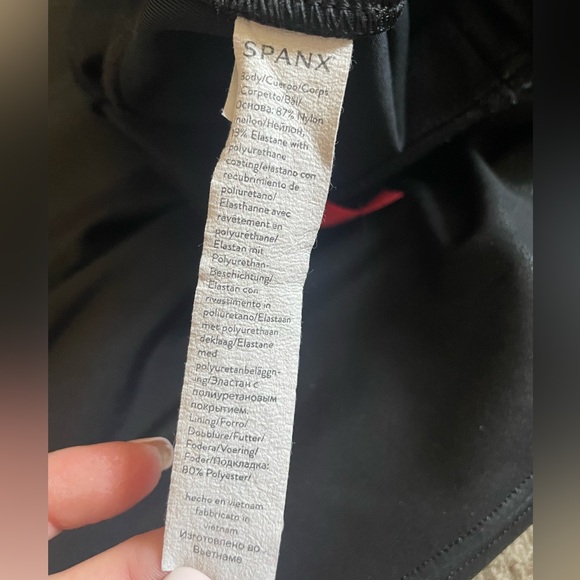 Spanx Faux Leather Leggings Pants - Picture 12 of 12